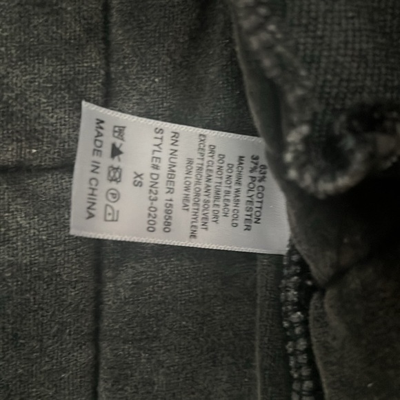 Perfect Tone Black Acid Wash Quilted Vest size XS new, newer worn grey pink lily - Picture 10 of 12